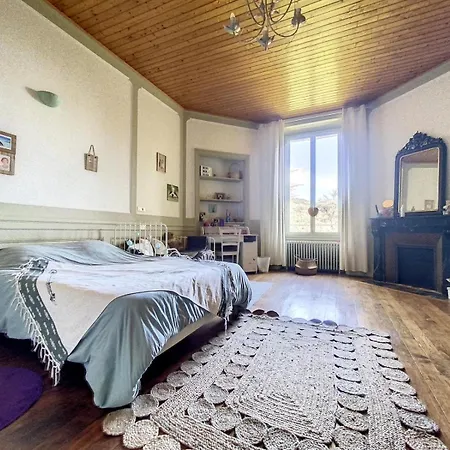 Bed & Breakfast Le Domaine Des Soyeux 3*