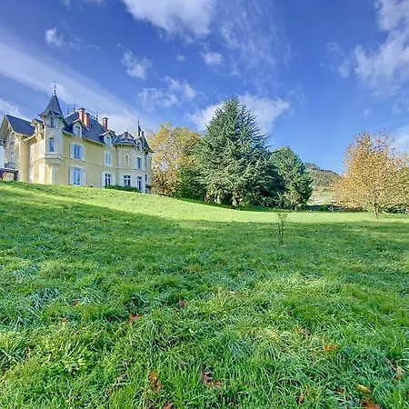 Le Domaine Des Soyeux Bed & Breakfast