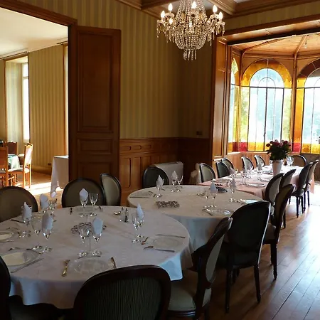 Le Domaine Des Soyeux Couette-café 3*