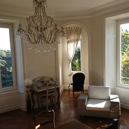 Couette-café Le Domaine Des Soyeux 3*